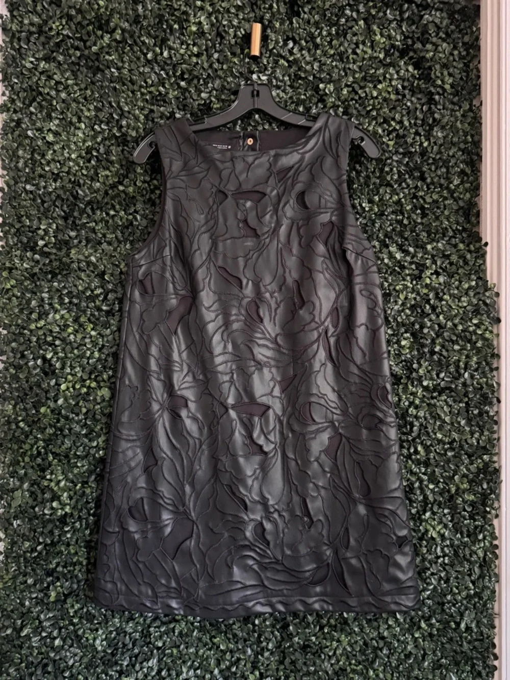 Zara Black Cut-Out Floral Faux-Leather Sleeveless Shift Dress - Picture 4 of 8